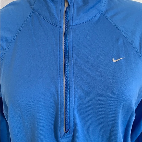 Nike DRI FIT Running Workout Top - Picture 2 of 8